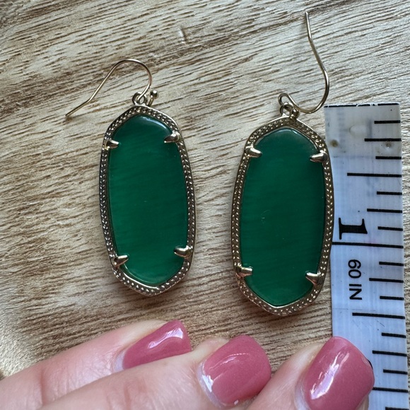 Kendra Scott Green & Gold Elle Drop Earrings - Picture 4 of 4